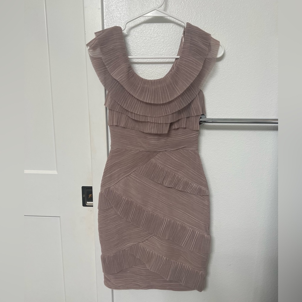 BCBCMaxAzria Blush Ruffled Midi Cocktail Dress